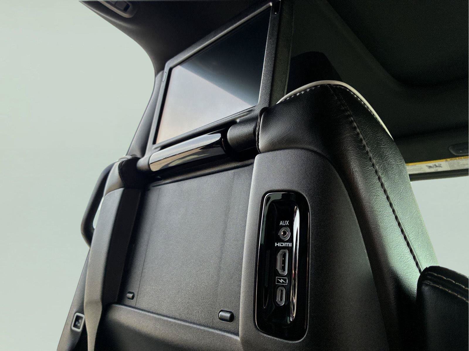 Used 2024 Chrysler Pacifica Premium FWD image 20