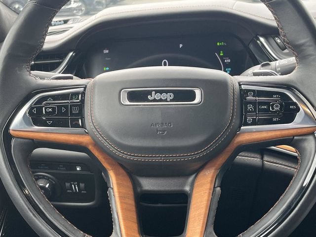Used 2022 Jeep Grand Cherokee Summit AWD/4WD image 14