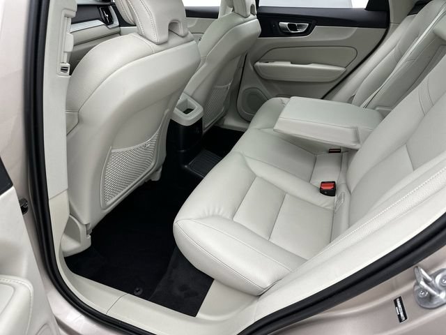 Used 2025 Volvo XC60 T8 Plus w/ Protection Package Premier AWD/4WD image 22