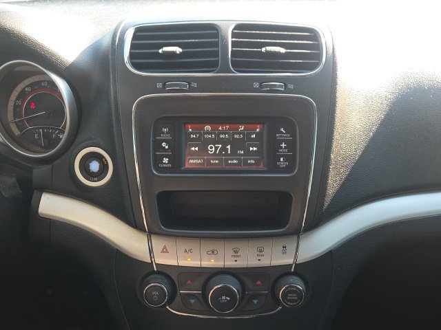 Used 2020 Dodge Journey SE FWD image 27