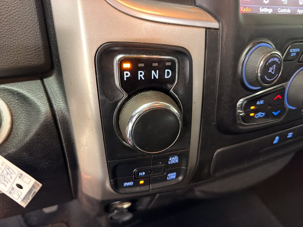 Used 2019 RAM 1500 Classic SLT w/ Luxury Group AWD/4WD image 25