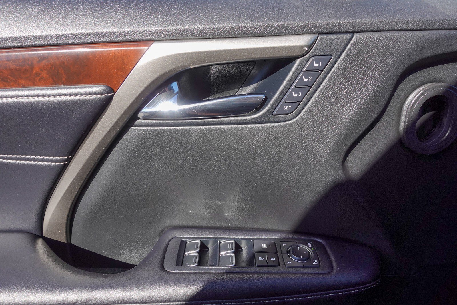 Used 2016 Lexus RX 350 FWD w/ Premium Package image 11