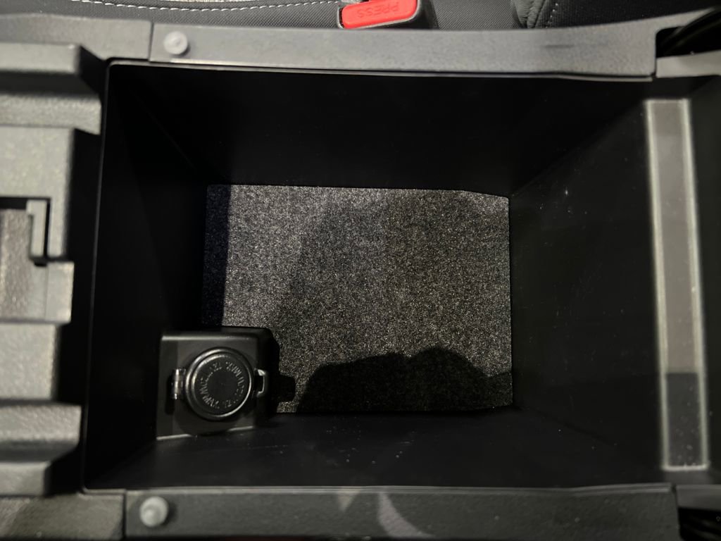 Used 2024 Subaru Outback Premium image 29