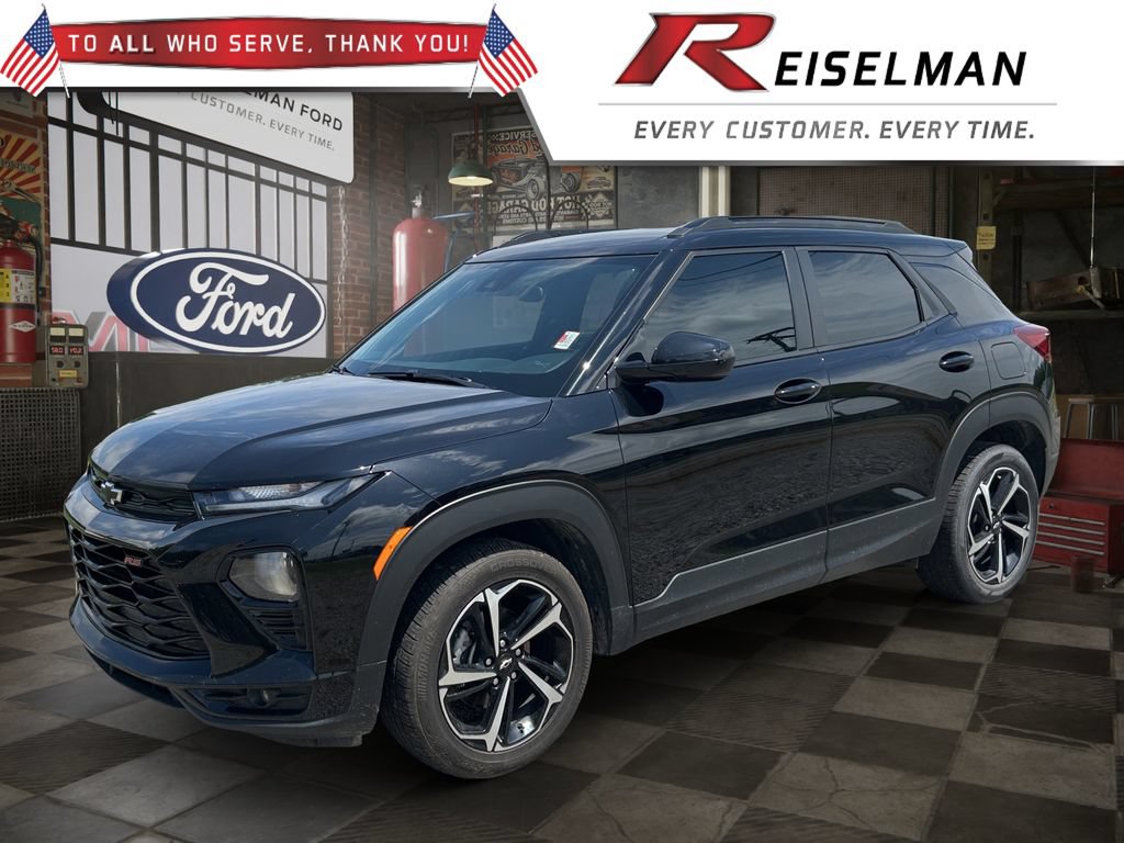 Used 2022 Chevrolet TrailBlazer RS FWD image 1