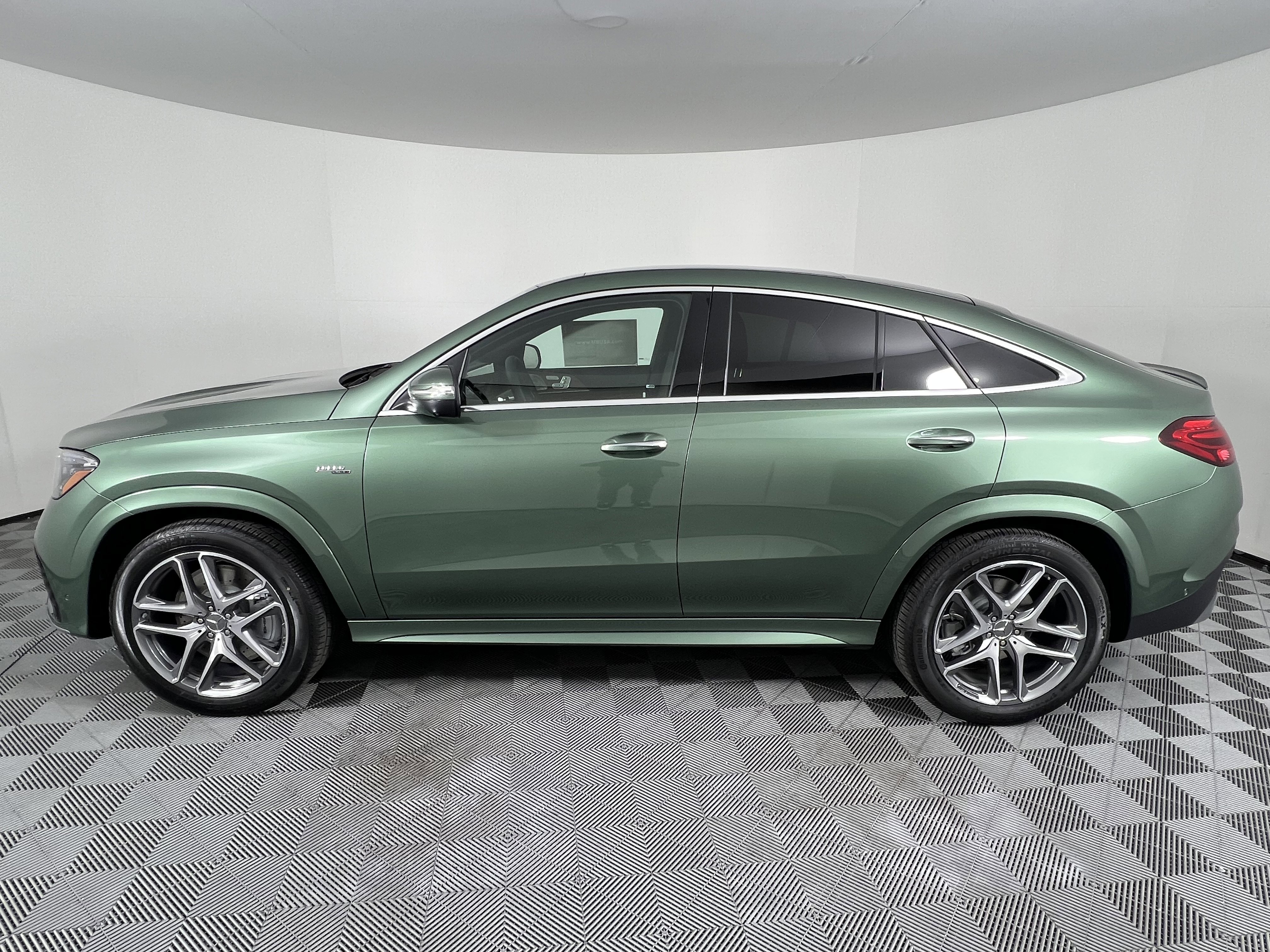 New 2026 Mercedes-Benz GLE 53 AMG 4MATIC Coupe image 10