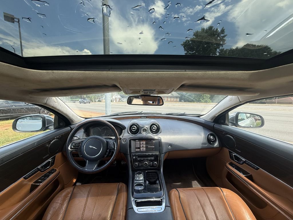 Used 2014 Jaguar XJ L Portfolio image 16
