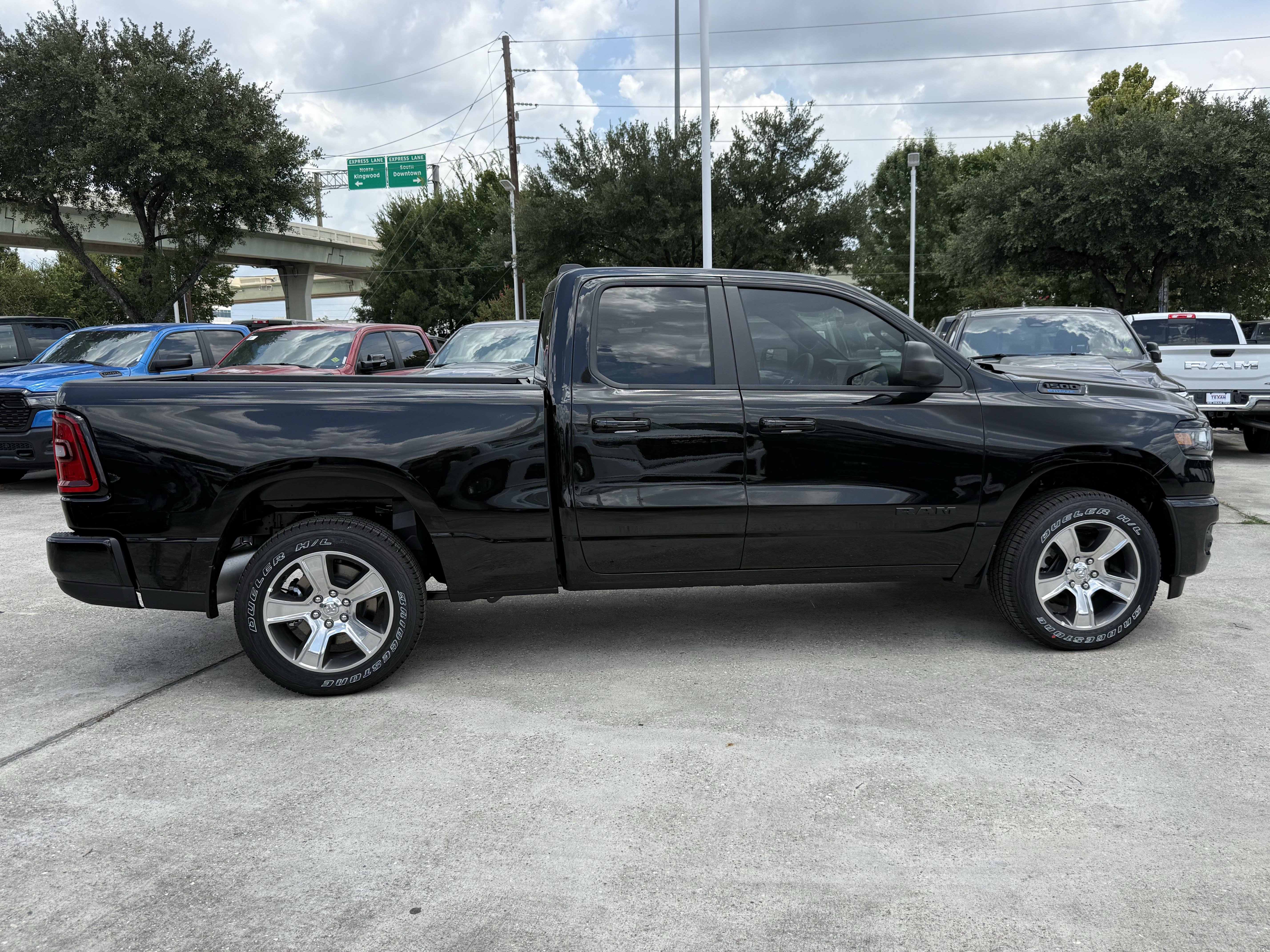 New 2026 RAM 1500 Express RWD image 3