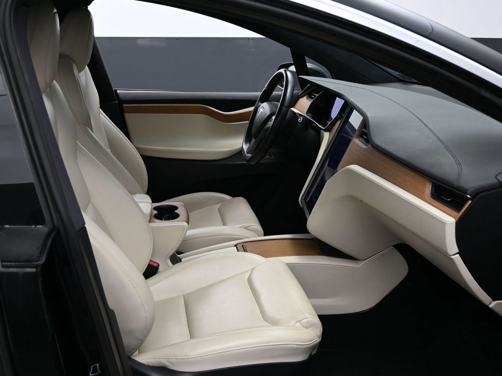 Used 2021 Tesla Model X Performance image 42