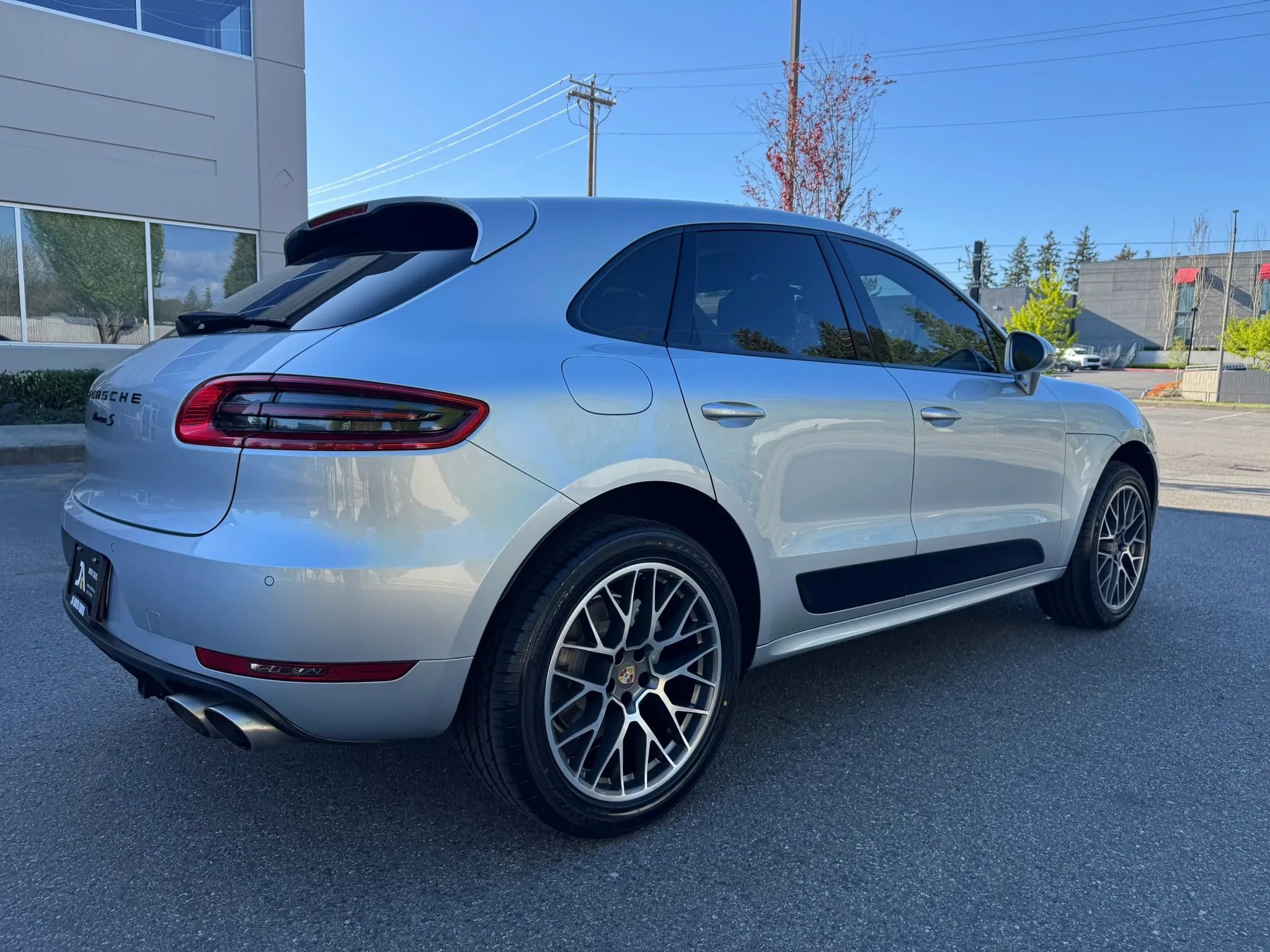 Used 2017 Porsche Macan S AWD/4WD image 10