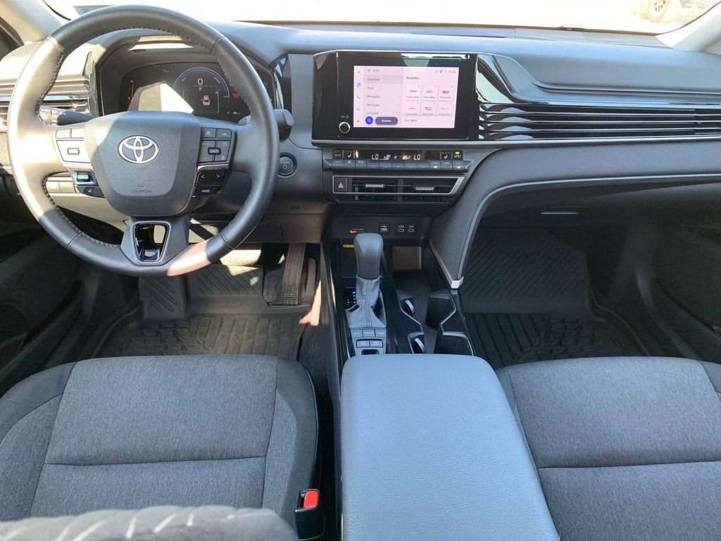 Used 2025 Toyota Camry LE w/ Convenience Package FWD image 16