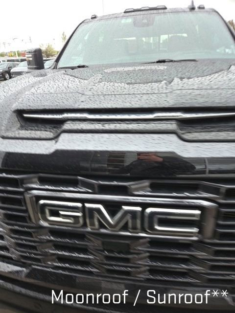 Used 2024 GMC Sierra 2500 Denali Ultimate AWD/4WD image 5