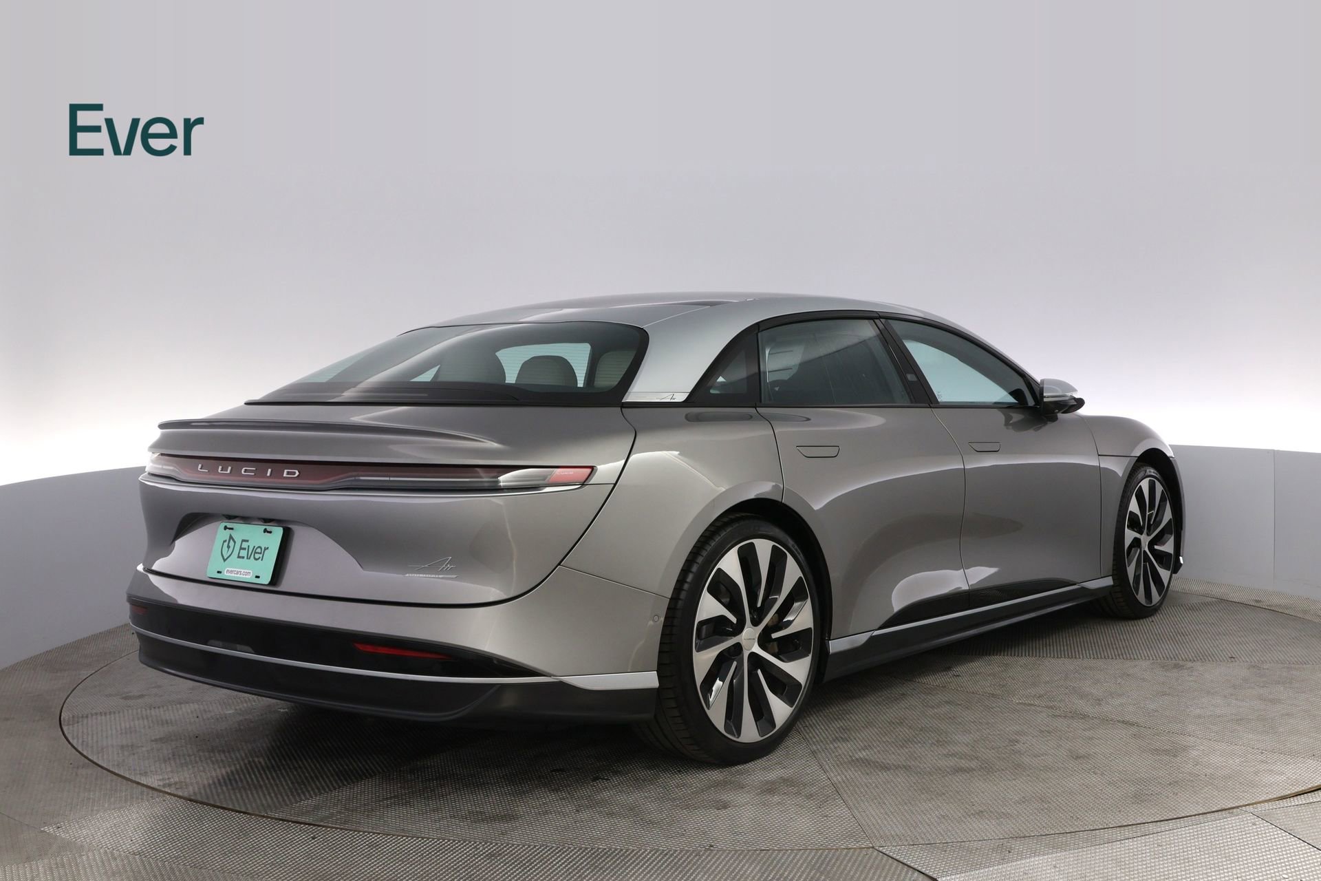 Used 2023 Lucid Air Grand Touring image 3