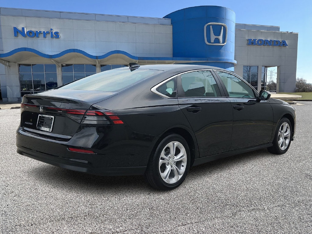 Used 2023 Honda Accord LX image 4
