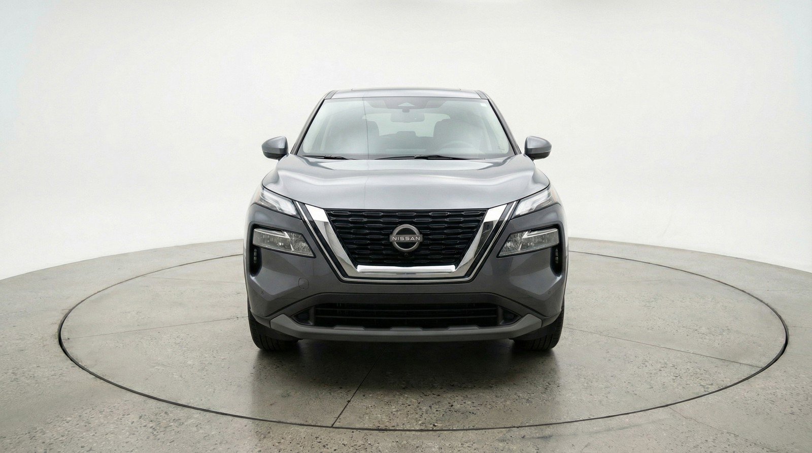 Used 2025 Nissan Rogue SV AWD/4WD image 2