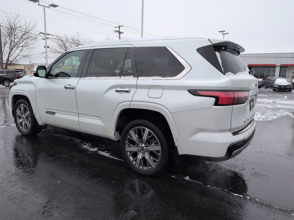 Used 2024 Toyota Sequoia Capstone image 3