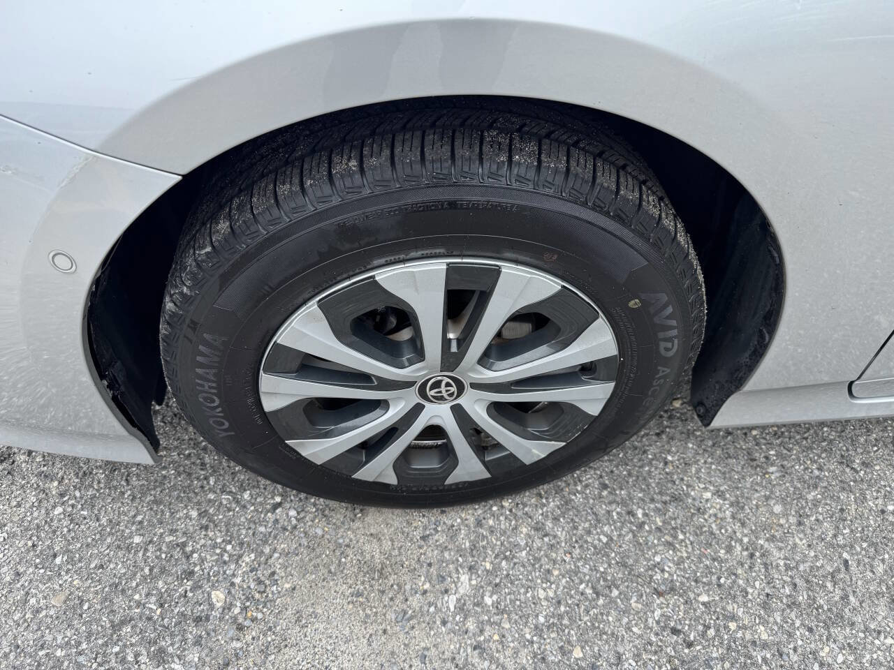 Used 2019 Toyota Prius LE AWD/4WD image 49