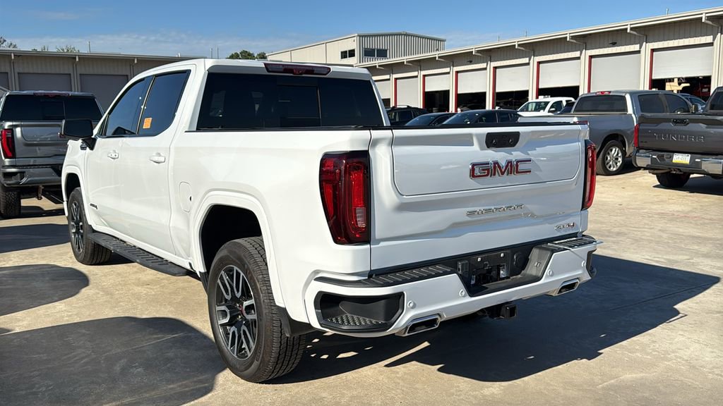 Used 2024 GMC Sierra 1500 AT4 w/ Technology Package image 4
