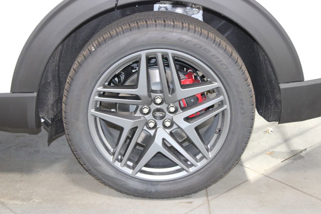 New 2026 Ford Explorer ST image 17