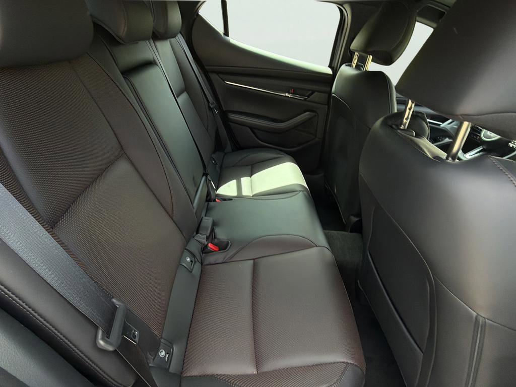 New 2026 MAZDA MAZDA3 Hatchback w/Premium Plus Pkg AWD/4WD image 31