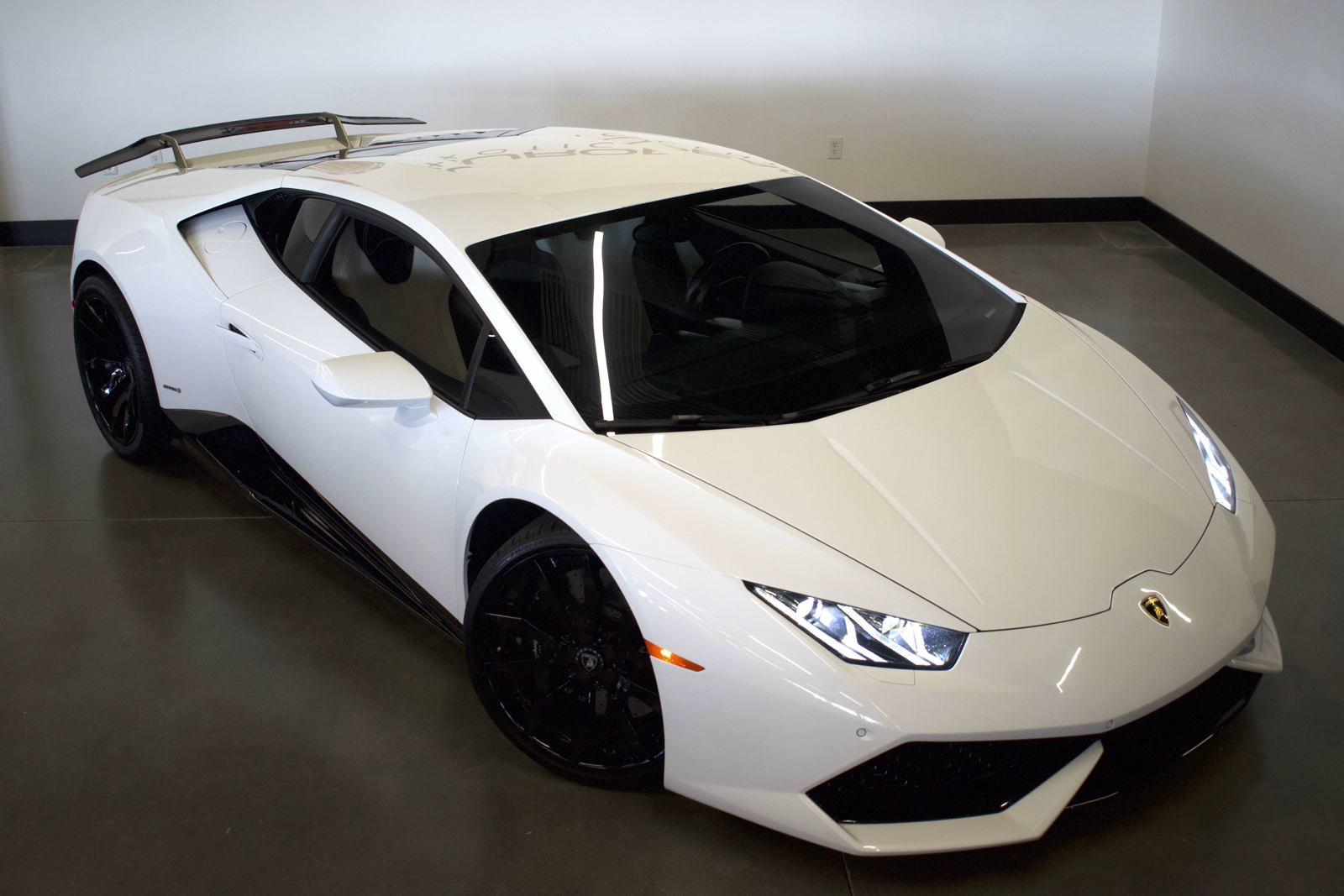 Used 2015 Lamborghini Huracan LP 610-4 AWD/4WD image 4