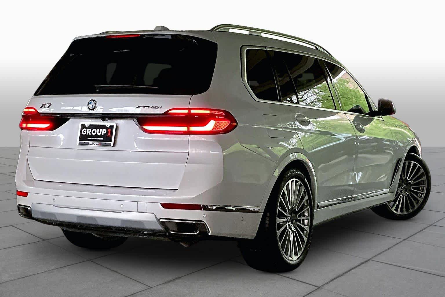 Used 2025 BMW X7 xDrive40i AWD/4WD image 12