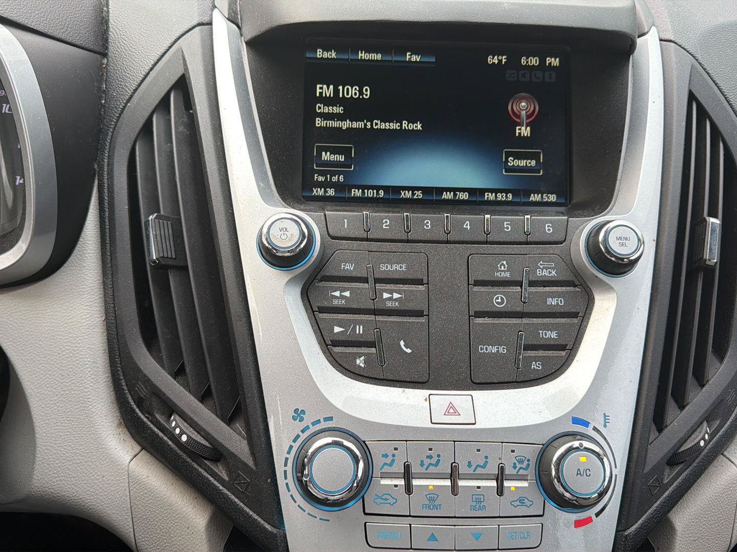 Used 2016 Chevrolet Equinox LS FWD image 13