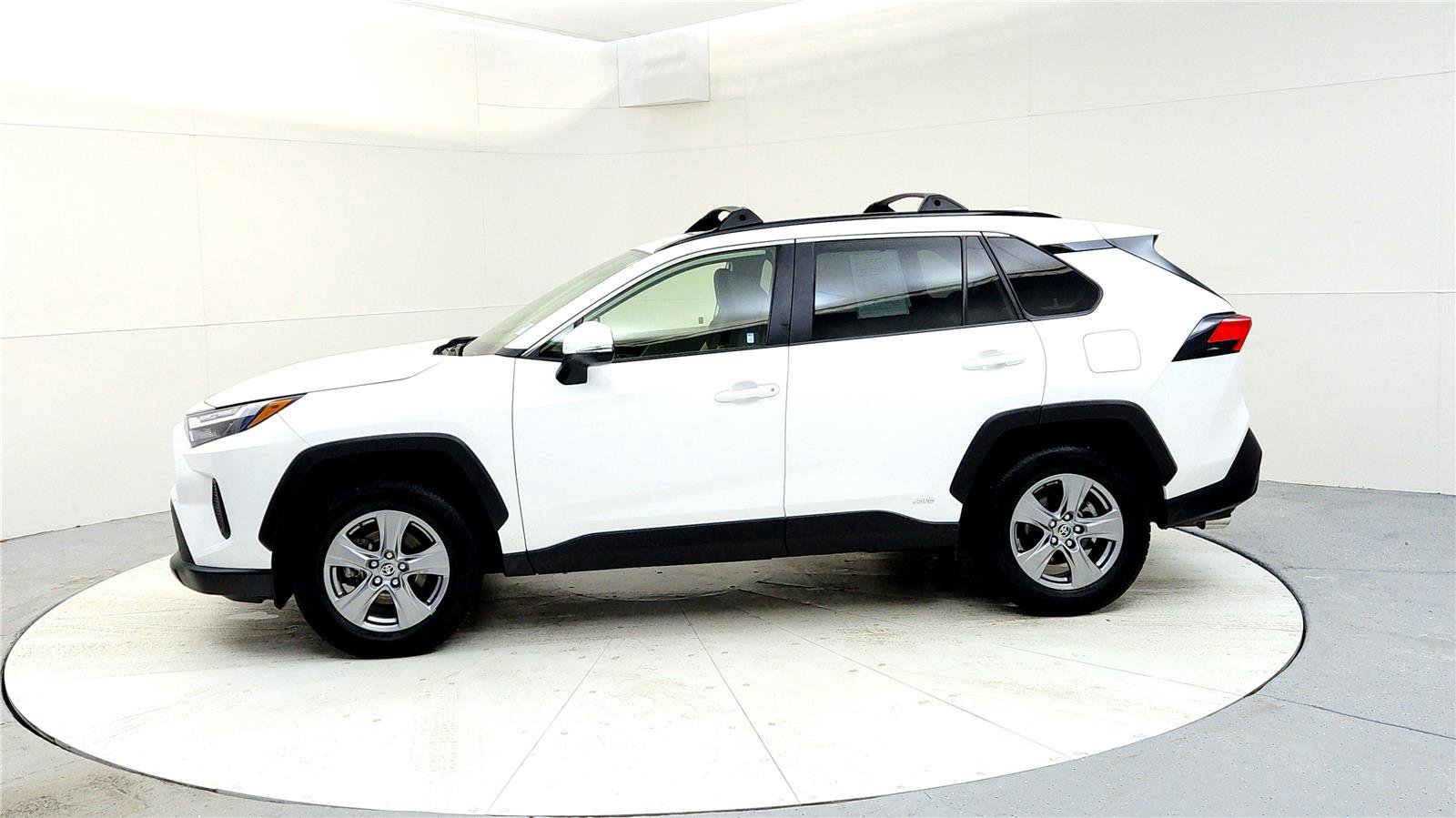 Certified 2023 Toyota RAV4 XLE w/ Convenience Package image 3