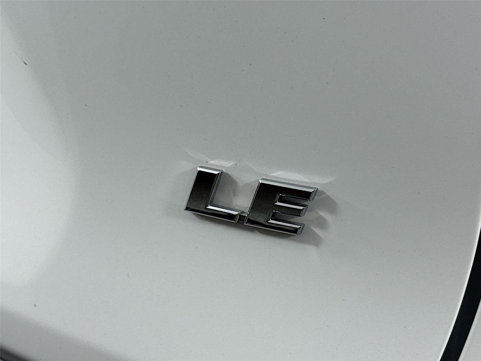 Used 2023 Toyota RAV4 LE image 14