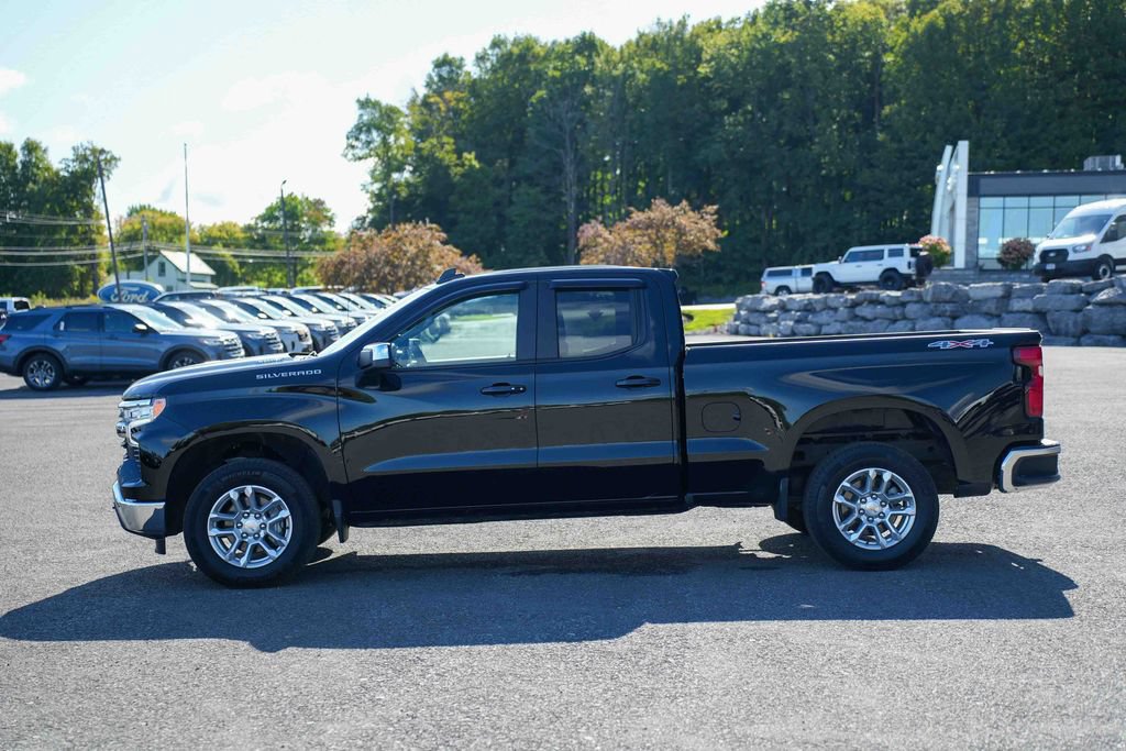 Used 2026 Chevrolet Silverado 1500 LT AWD/4WD image 8