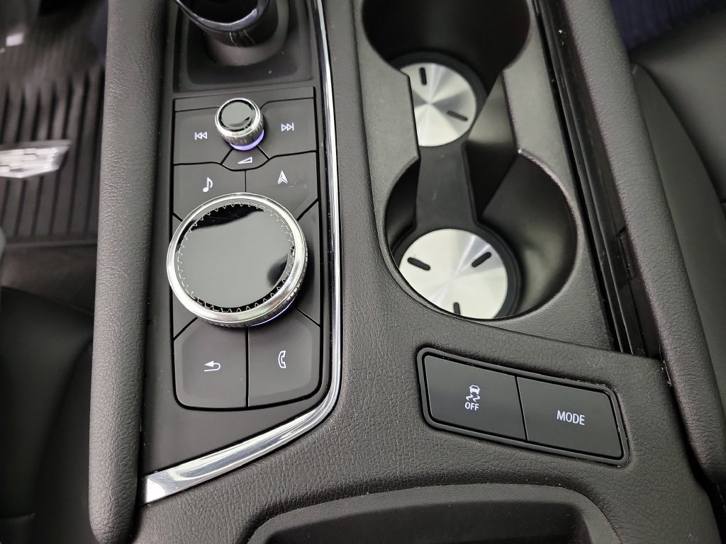 Certified 2023 Cadillac XT6 Premium Luxury w/ Technology Package FWD image 32