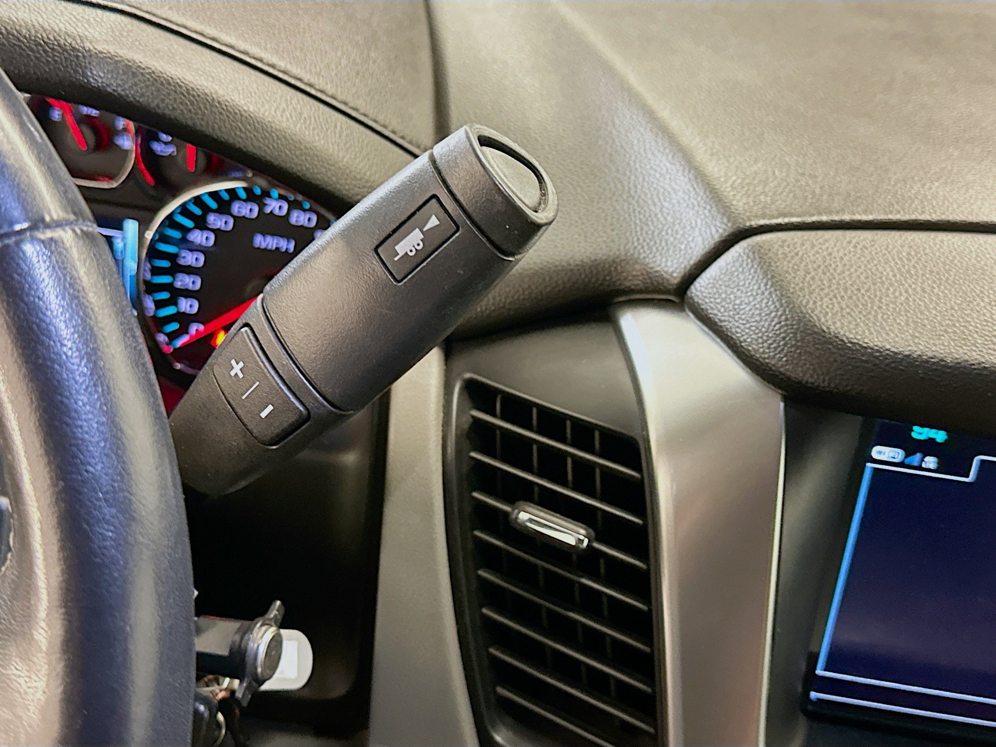 Used 2019 Chevrolet Tahoe LT AWD/4WD image 25