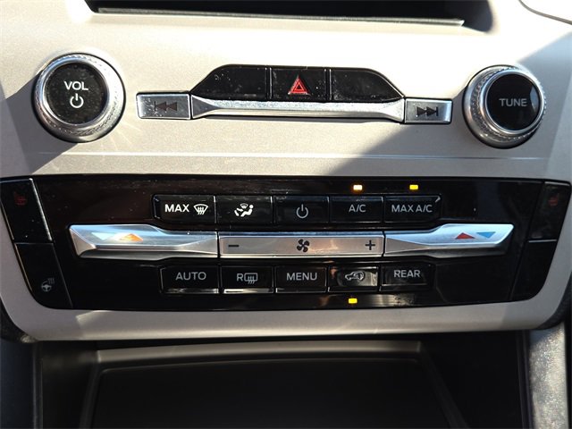 Certified 2024 Ford Explorer XLT w/ Equipment Group 202A image 21