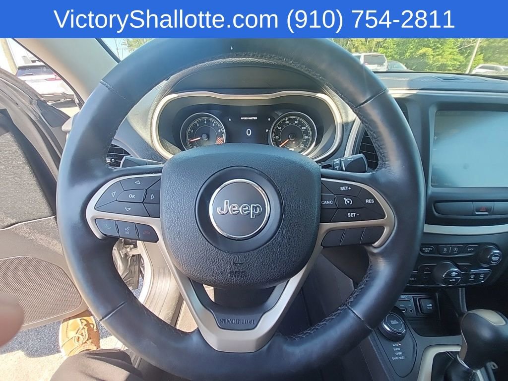 Used 2015 Jeep Cherokee Limited AWD/4WD image 12