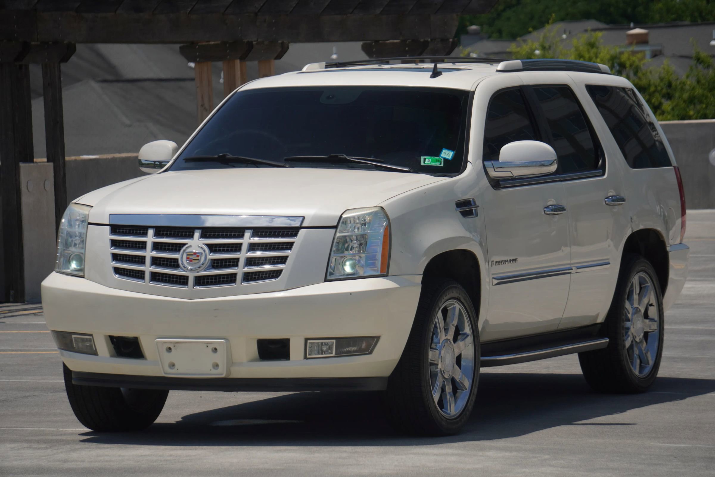 Used 2008 Cadillac Escalade AWD image 17