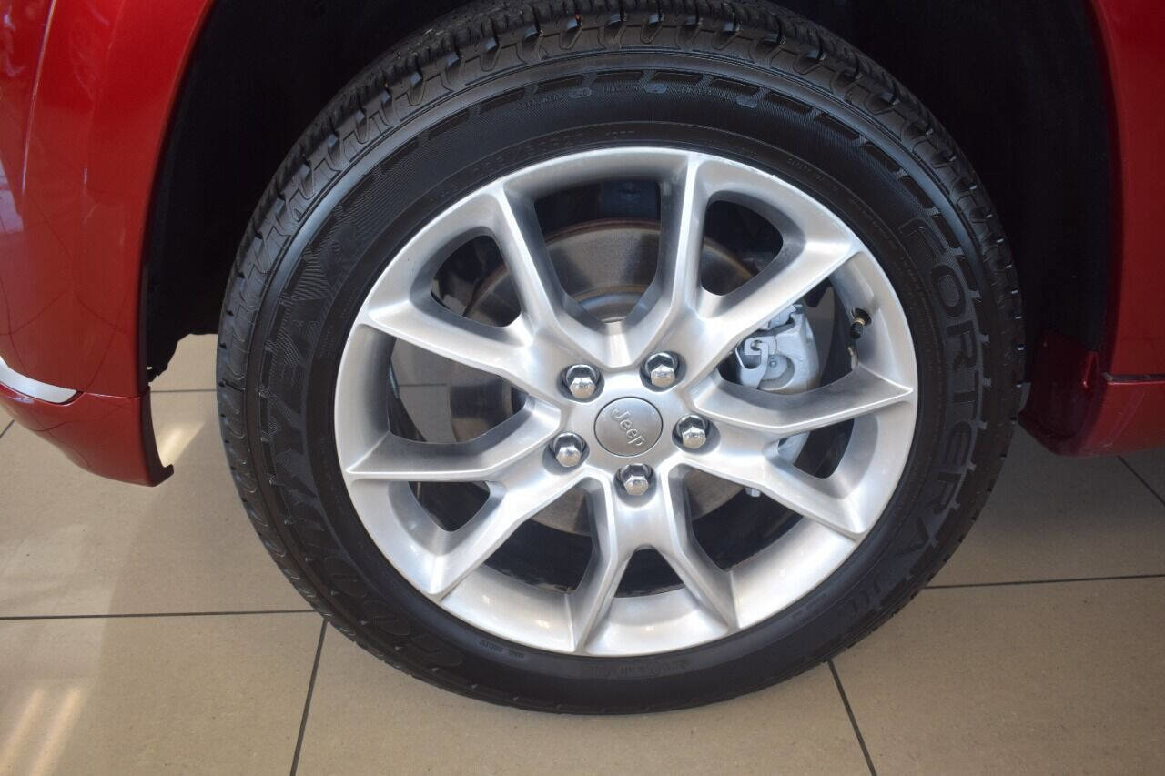 Used 2015 Jeep Grand Cherokee Summit w/ Platinum Series Group image 14