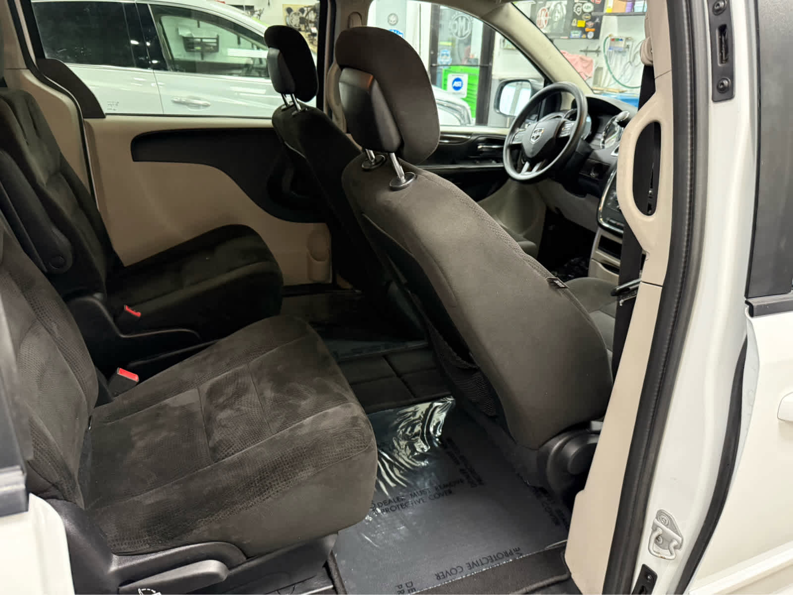 Used 2016 Dodge Grand Caravan SE w/ Quick Order Package 29E SE image 25