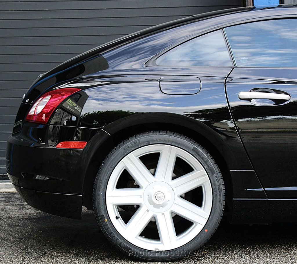 Used 2004 Chrysler Crossfire Coupe RWD image 16