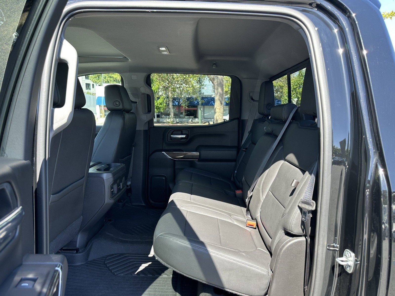 Used 2022 Chevrolet Silverado 1500 LT Trail Boss w/ LT Trail Boss Premium Package AWD/4WD image 23