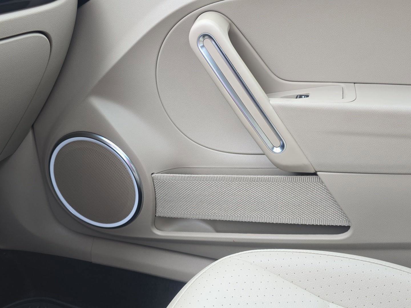 Used 2019 Volkswagen Beetle 2.0T SE image 22