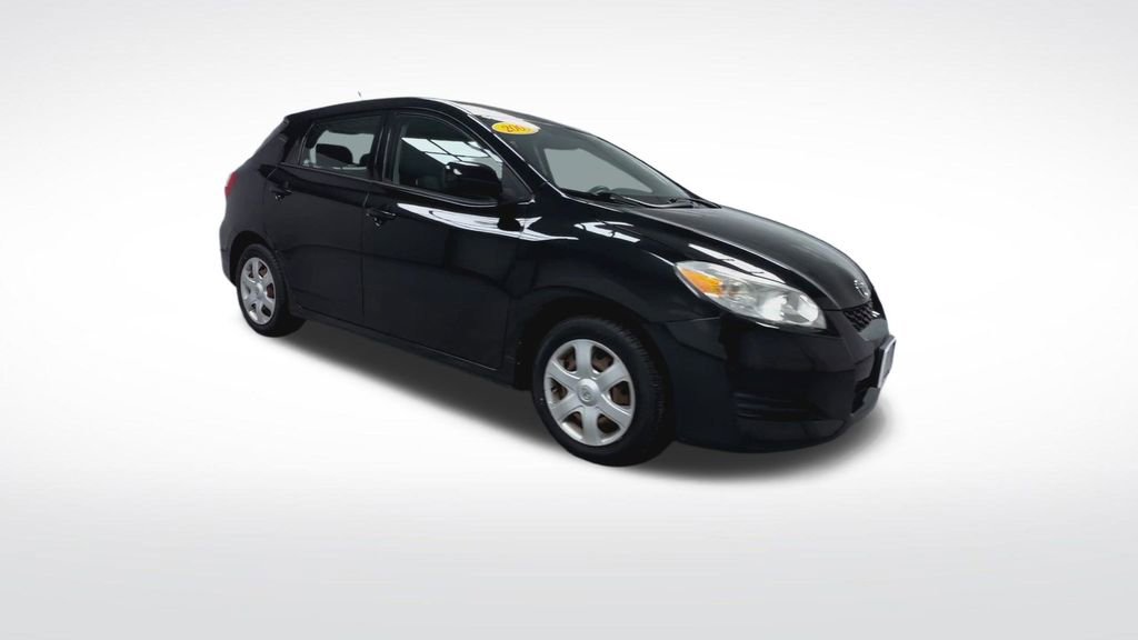 Used 2009 Toyota Matrix image 2