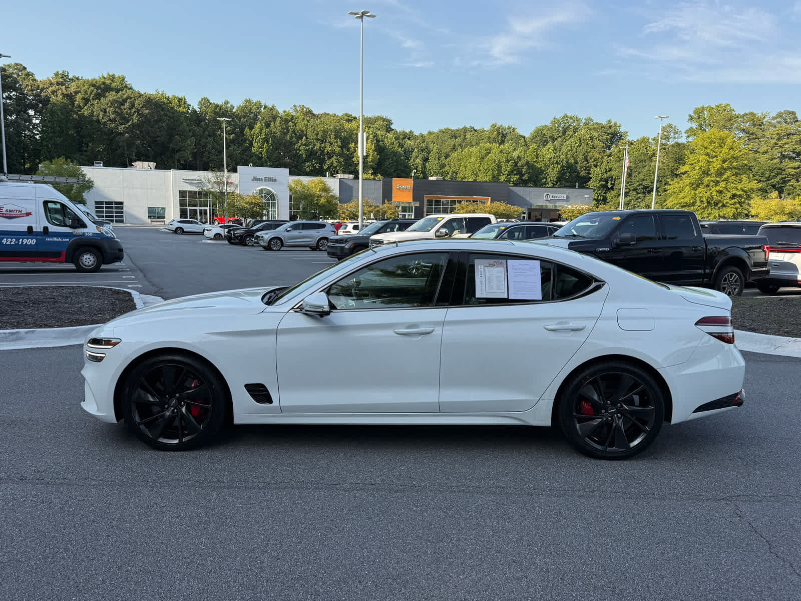 Used 2022 Genesis G70 3.3T RWD image 2