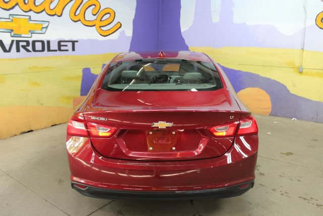 Used 2017 Chevrolet Malibu LT w/ True North Edition FWD image 7