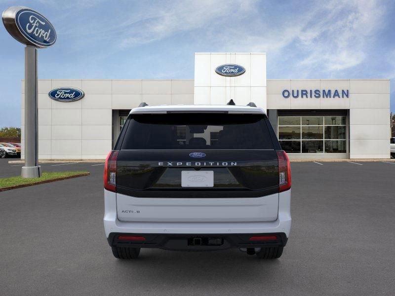 New 2026 Ford Expedition Active image 6