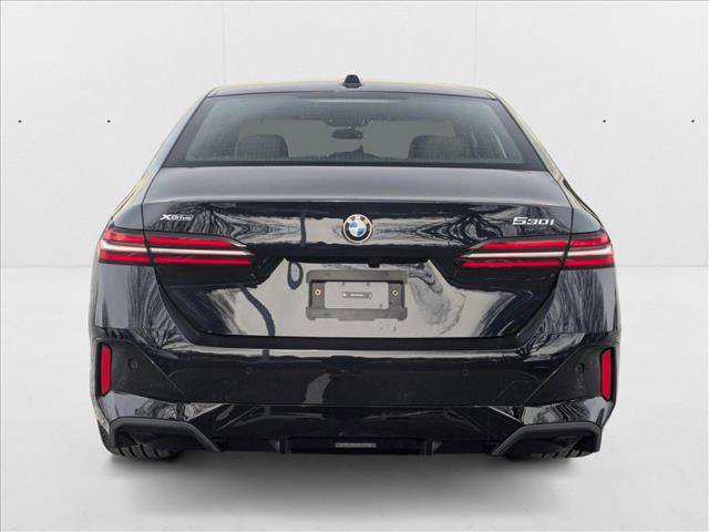 Used 2025 BMW 530i xDrive w/ M Sport Package image 8