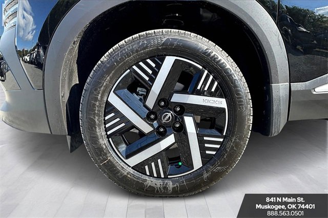 New 2026 Nissan Kicks SV image 12