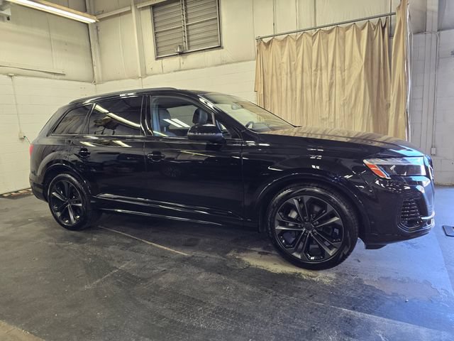 Used 2026 Audi Q7 3.0T Premium Plus w/ Premium Plus Package AWD/4WD image 6