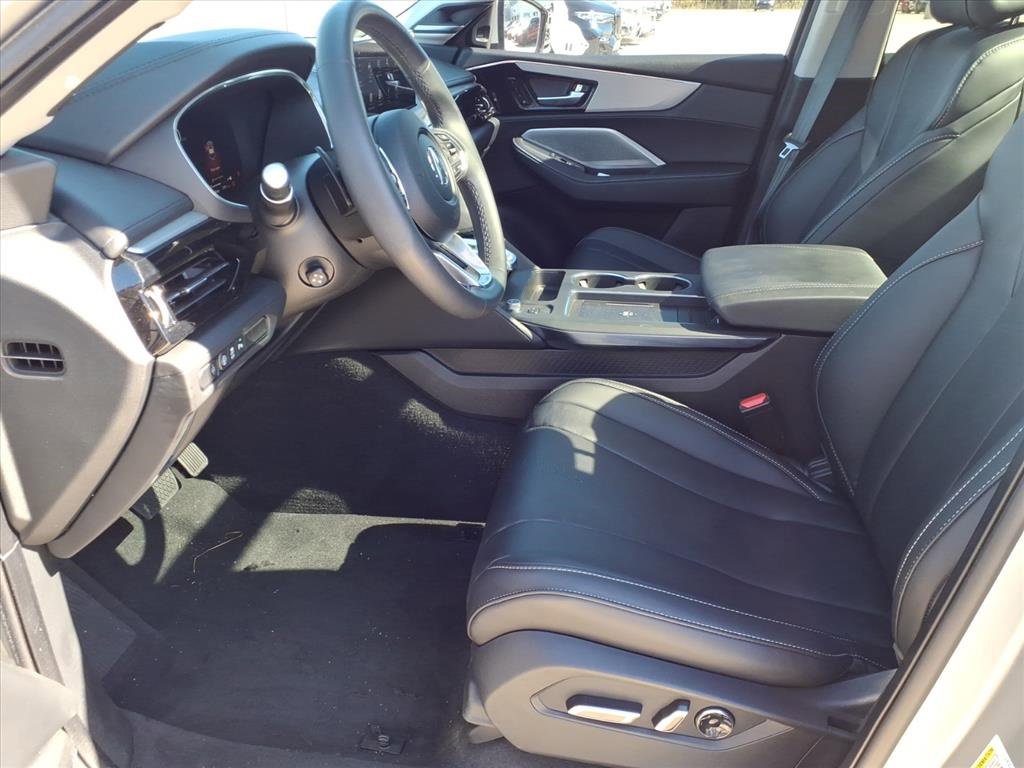 Used 2025 Acura MDX w/ Technology Package image 11