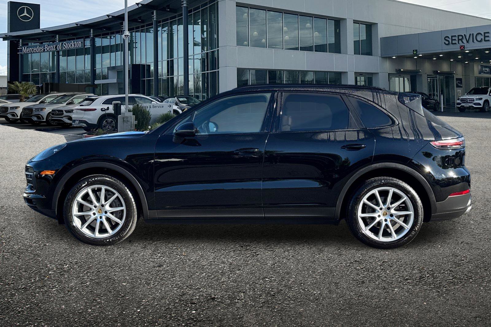 Used 2021 Porsche Cayenne AWD/4WD image 7