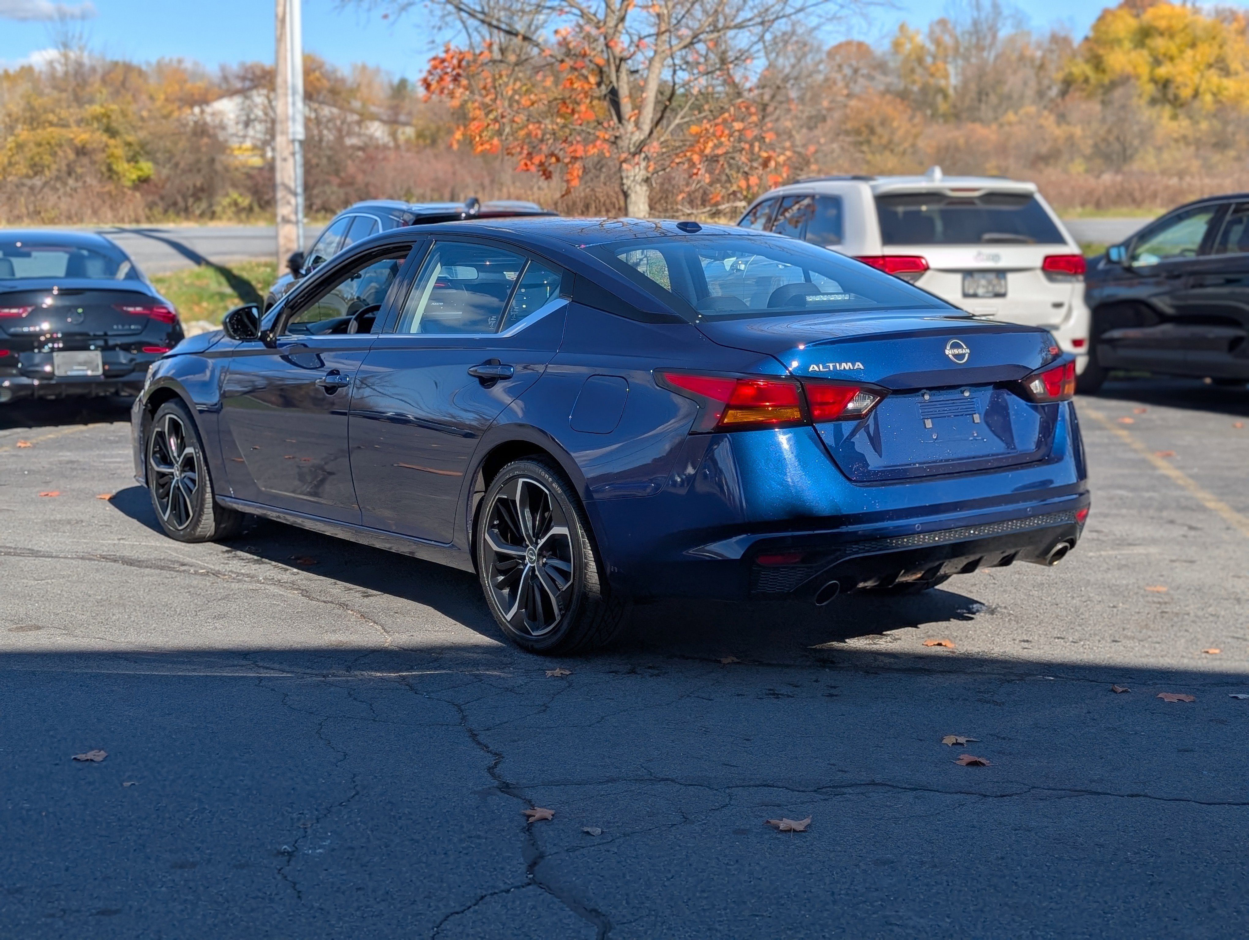 Used 2023 Nissan Altima 2.5 SR image 8