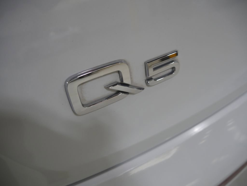 Used 2020 Audi Q5 2.0T Premium Plus w/ Premium Plus Package image 9